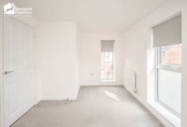 3 bedroom, Detached house for sale