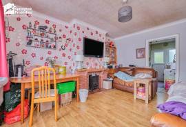3 bedroom, Terraced House for sale