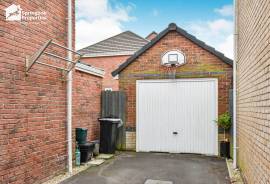 4 bedroom, Detached house for sale