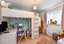 4 bedroom, Detached house for sale