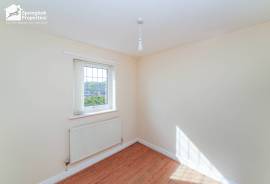 3 bedroom, Detached house for sale
