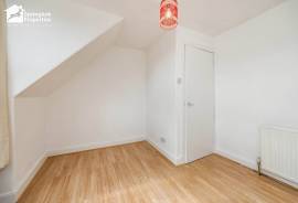 3 bedroom, End of terrace house for sale