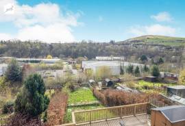 3 bedroom, End of terrace house for sale