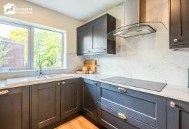 4 bedroom, Detached house for sale