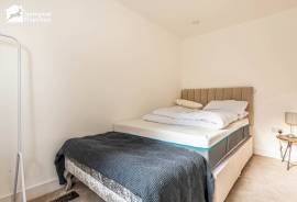 4 bedroom, Detached house for sale