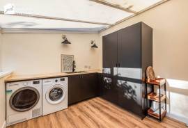 4 bedroom, Detached house for sale
