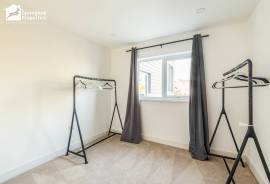 4 bedroom, Detached house for sale