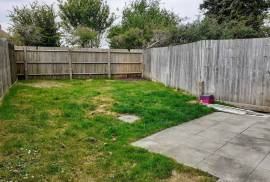 3 bedroom, Semi-detached house for sale