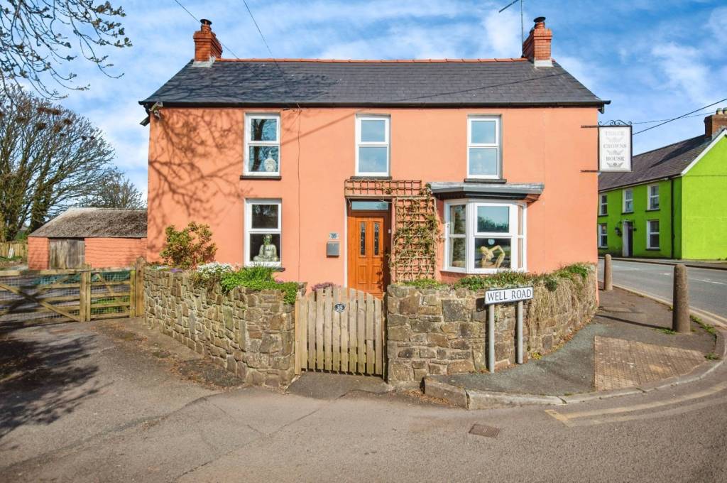 4 bedroom, Detached house for sale