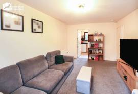 2 bedroom, Ground floor flat for sale