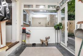 3 bedroom, Semi-detached house for sale