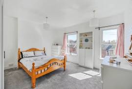 3 bedroom, End of terrace house for sale
