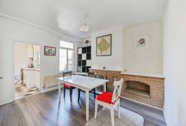 3 bedroom, End of terrace house for sale