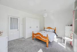 3 bedroom, End of terrace house for sale