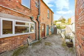 3 bedroom, End of terrace house for sale