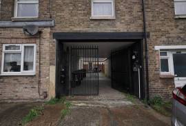 2 bedroom, Bungalow for sale
