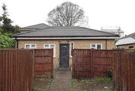 2 bedroom, Bungalow for sale