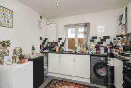 2 bedroom, Bungalow for sale