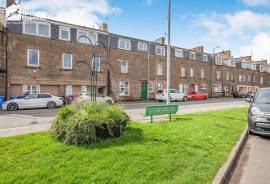 1 bedroom, Ground floor flat for sale