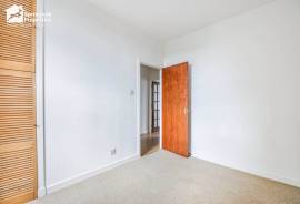 1 bedroom, Ground floor flat for sale