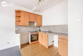 1 bedroom, Ground floor flat for sale
