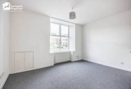 1 bedroom, Ground floor flat for sale