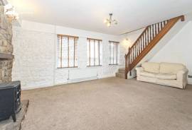 4 bedroom, Semi-detached house for sale