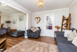 3 bedroom, End of terrace house for sale