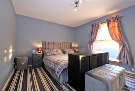2 bedroom, Terraced House for sale