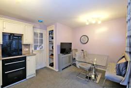 2 bedroom, Terraced House for sale