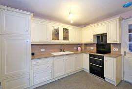 2 bedroom, Terraced House for sale