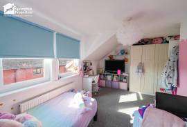 5 bedroom, Terraced House for sale