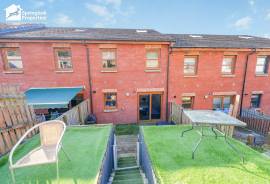5 bedroom, Terraced House for sale