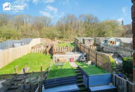 5 bedroom, Terraced House for sale
