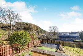 2 bedroom, Terraced House for sale
