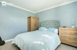 4 bedroom, Bungalow for sale
