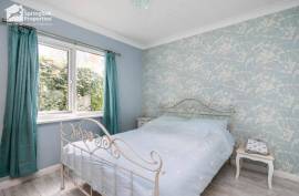 4 bedroom, Bungalow for sale