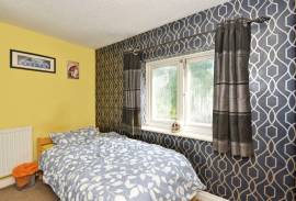 3 bedroom, Semi-detached house for sale