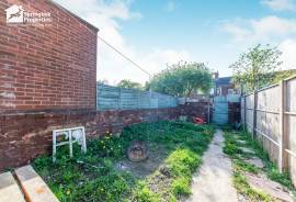 3 bedroom, Terraced House for sale