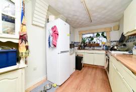 4 bedroom, Terraced House for sale