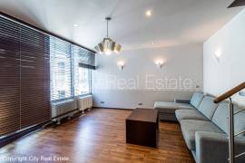 Apartment for rent in Riga, 195.00m2