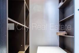 Apartment for rent in Riga, 195.00m2