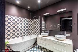 Apartment for rent in Riga, 195.00m2