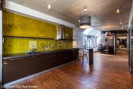 Apartment for rent in Riga, 195.00m2