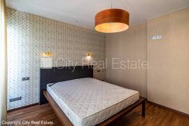 Apartment for rent in Riga, 195.00m2