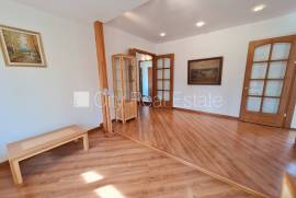 Detached house for rent in Riga, 160.00m2