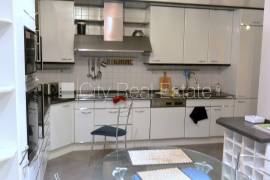 Apartment for sale in Riga, 175.00m2