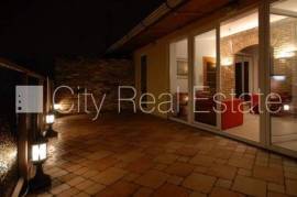 Apartment for rent in Riga, 65.00m2