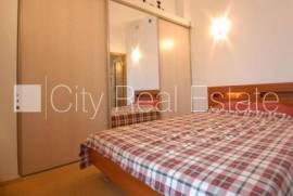 Apartment for rent in Riga, 65.00m2