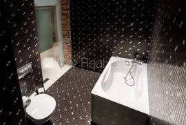 Apartment for rent in Riga, 280.00m2